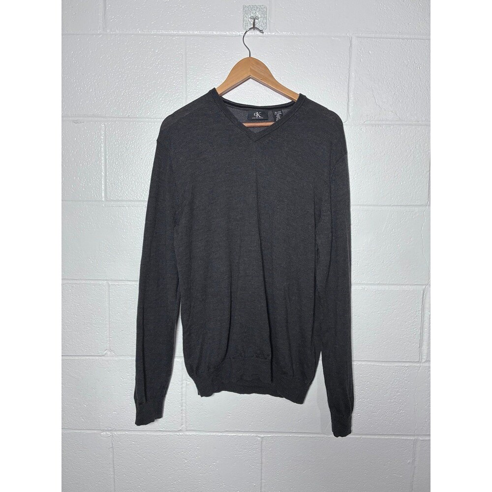 Calvin Klein 100% merino wool vneck sweater